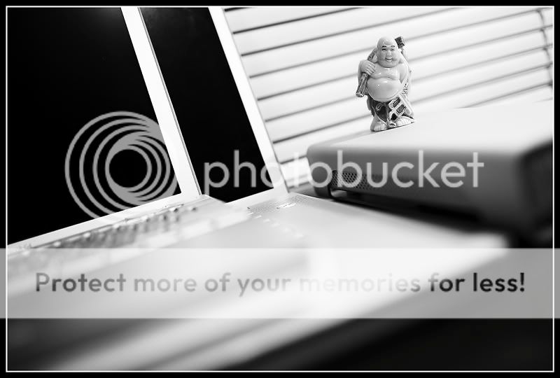 IMAGE: http://i550.photobucket.com/albums/ii411/Lodzinskiw/Laptops-2.jpg