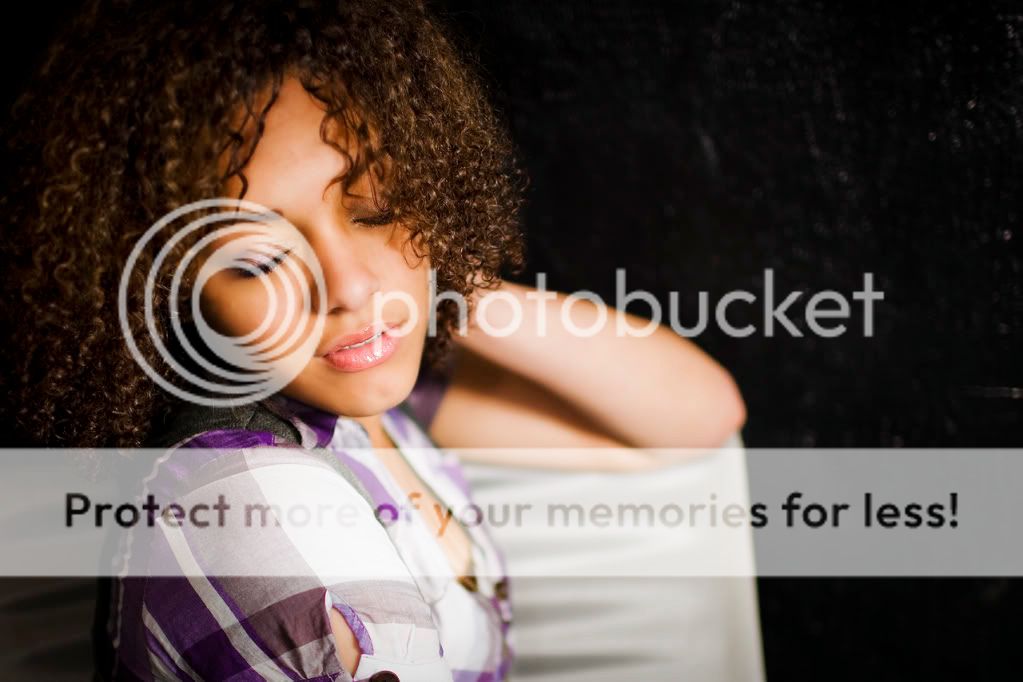 IMAGE: http://i550.photobucket.com/albums/ii411/Lodzinskiw/Natalia_eyesShut-Small.jpg