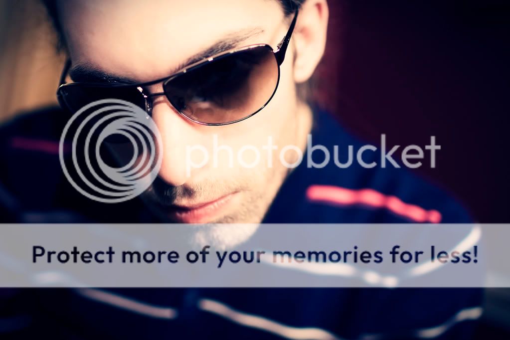 IMAGE: http://i550.photobucket.com/albums/ii411/Lodzinskiw/Portrait-Blue_POTN.jpg